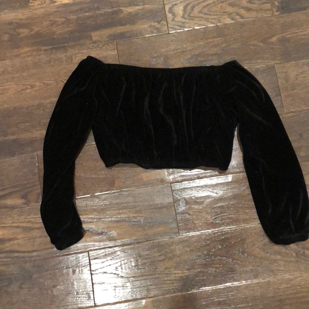 Black velvet off the shoulder crop top